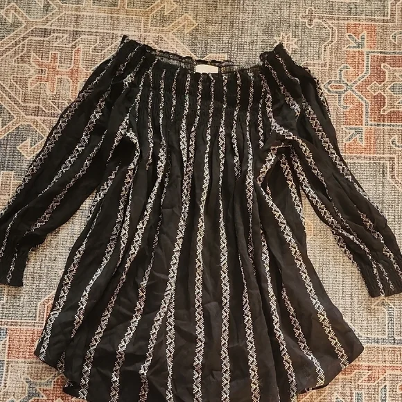 Medium Maternity Shirts See Pictures For Brands - Picture 8 of 11